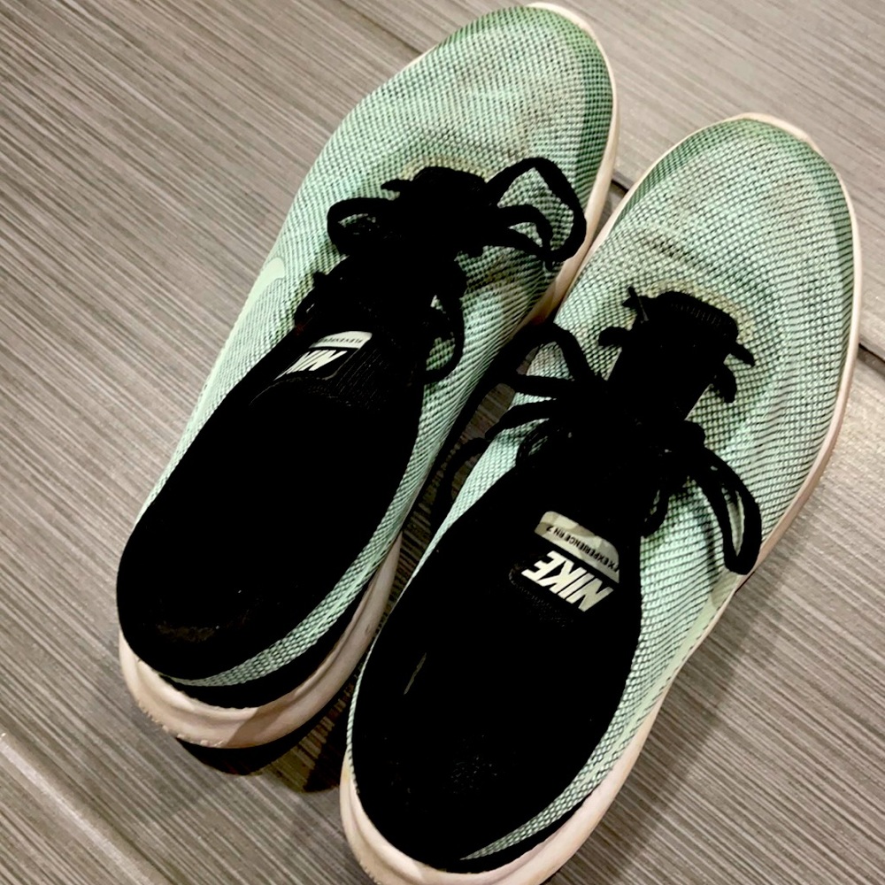 Lots of wear and comfortable Nikes